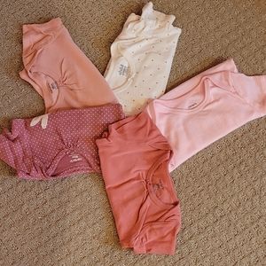 Carters short sleeve onesie -5 pack
